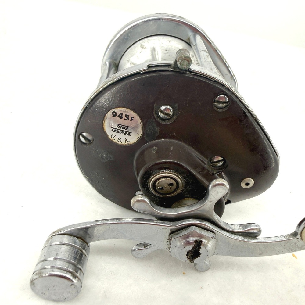 True Temper 945F Vintage Baitcasting Fishing Reel Silver Brown USA Made